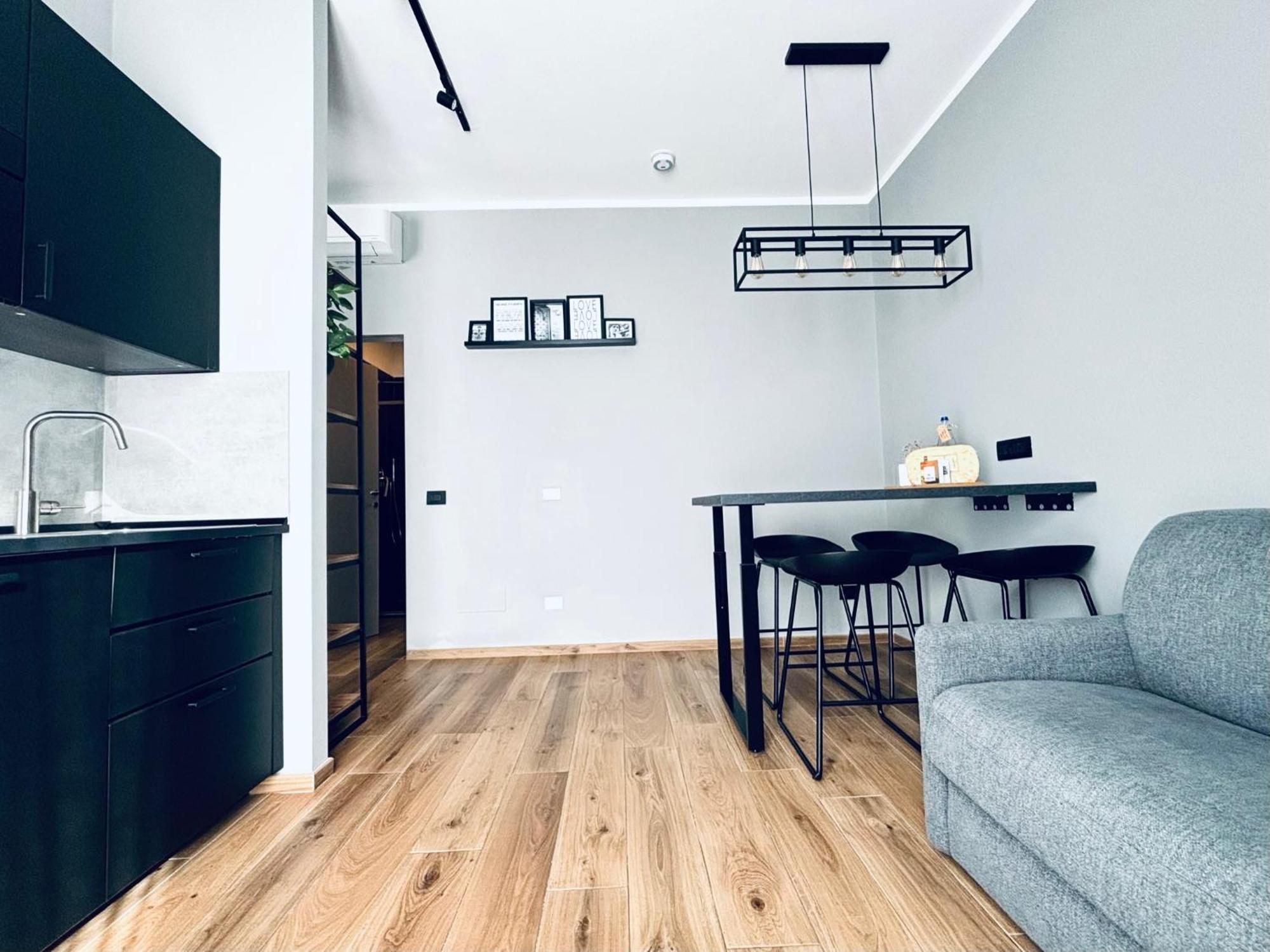 M4 Black Monolocale Moderno E Funzionale Scandicci Exterior photo